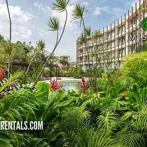 Apartment Mistiq Gardens 